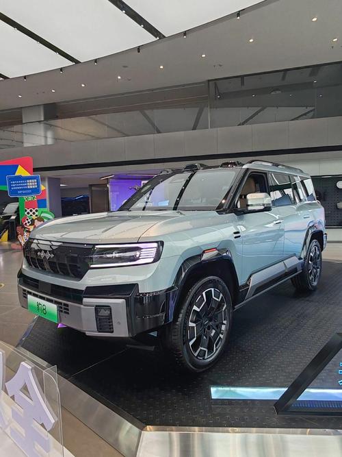 广州241比亚迪方程豹硬派越野的爆款，英菲尼迪35周年与你共成长